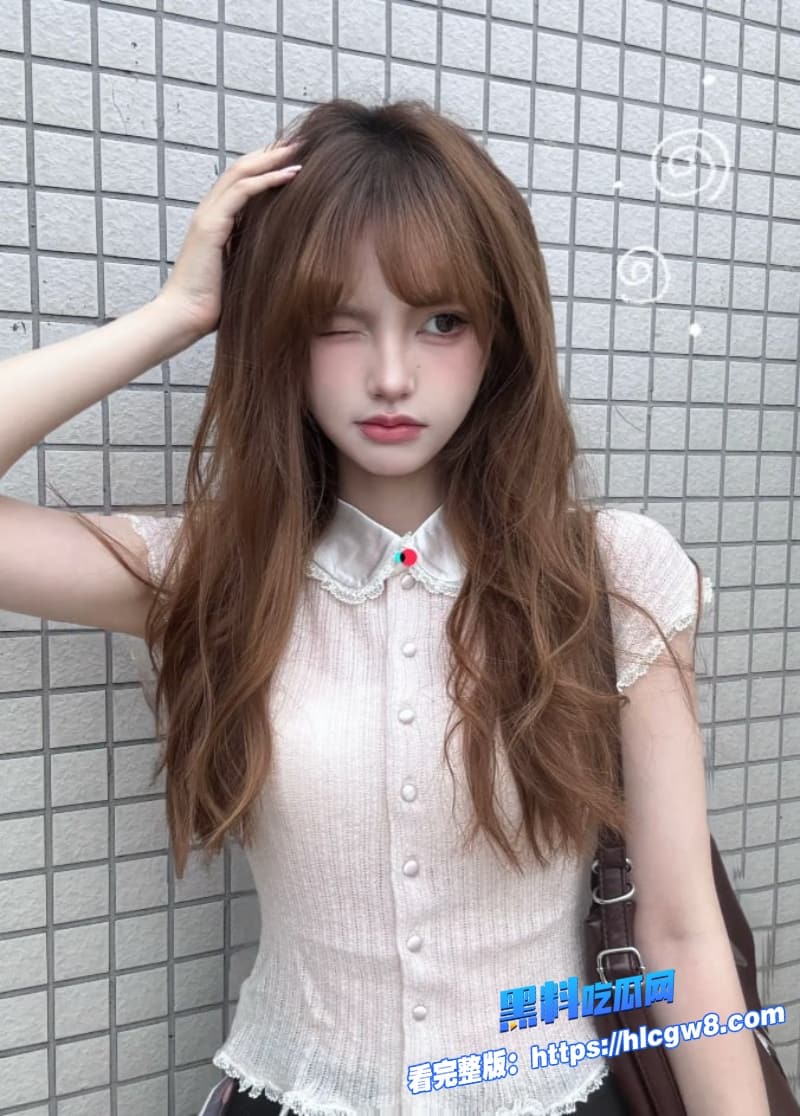 清纯女大学生被男友网调成小母狗从线上卖骚到线下宿舍打桩爆操谁敢信这反差5