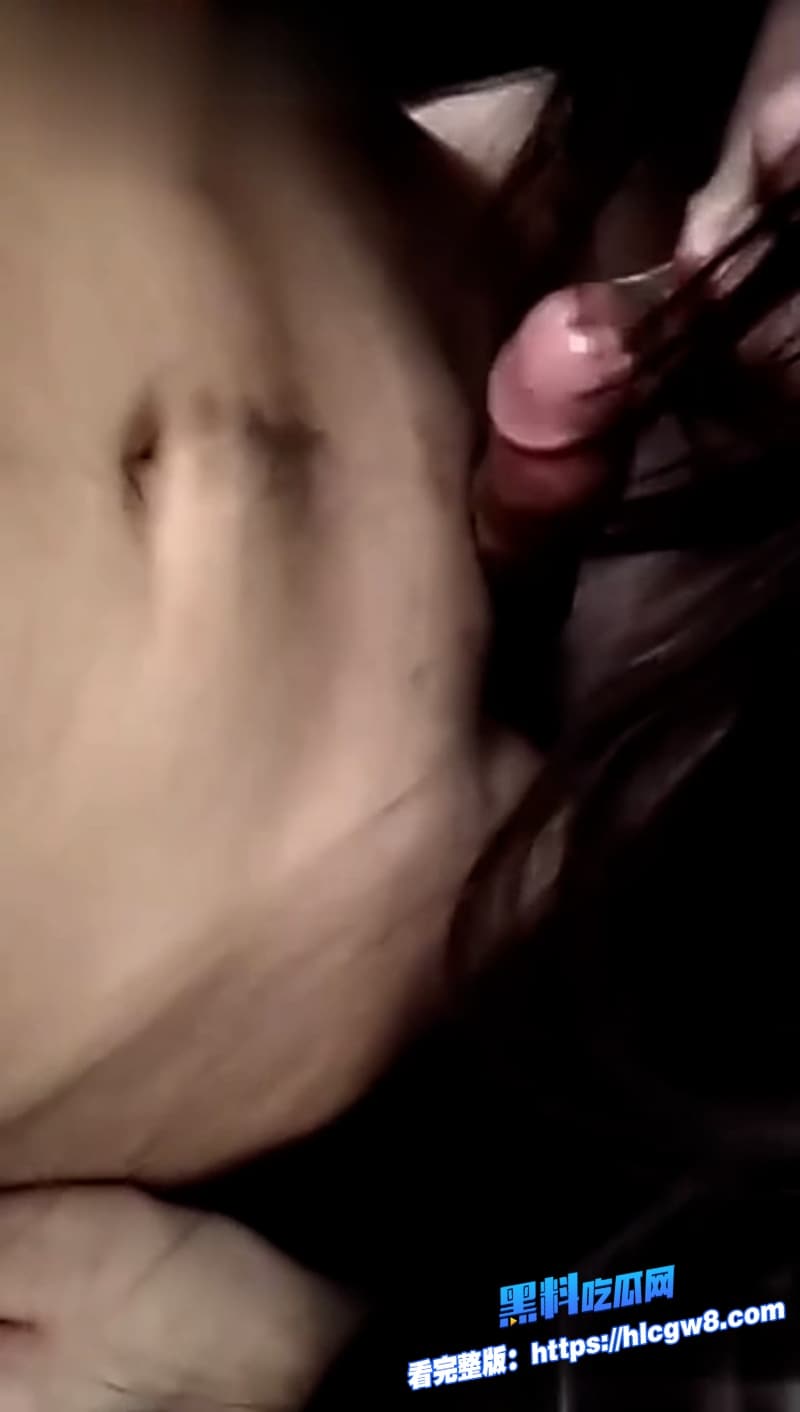 清纯女大学生被男友网调成小母狗从线上卖骚到线下宿舍打桩爆操谁敢信这反差8