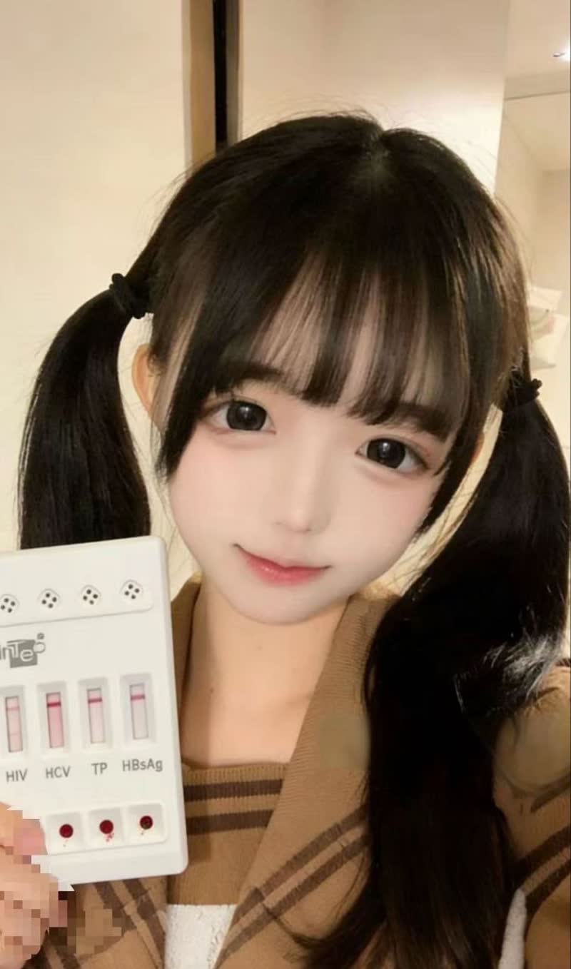 推特福利姬幼水若若自曝艾滋1