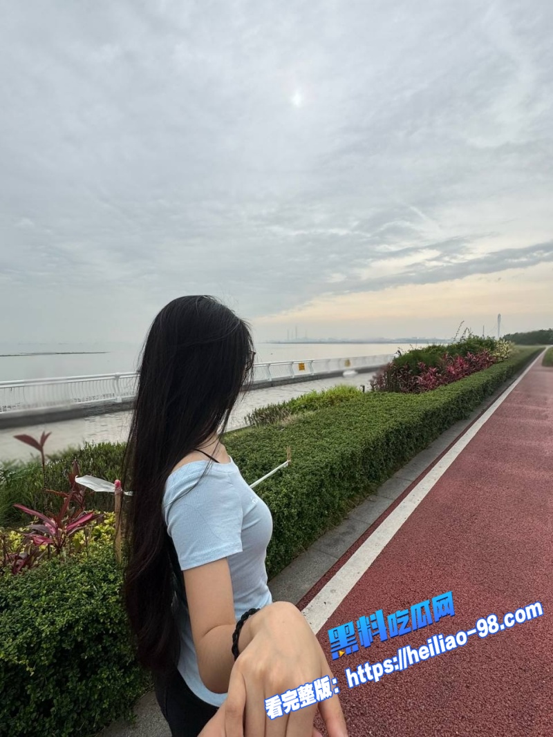 华北理工大学新闻系眼镜妹叶颖母狗属性曝光不雅视频合集流出2