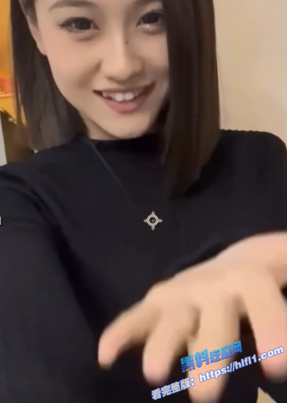 辽宁传媒学院 郭奕函 课堂上俏皮少女 私下里骚浪母狗 心甘情愿沦为泄欲的玩物！1
