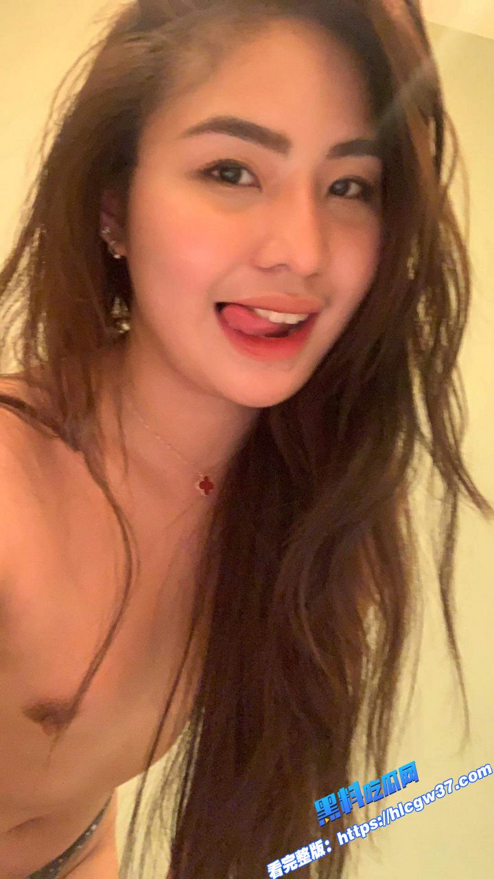 东南亚高颜值少妇 在厕所私拍自慰裸舞视频流出 极品身材掰穴扣小黑逼!图9 东南亚高颜值少妇 在厕所私拍自慰裸舞视频流出 极品身材掰穴扣小黑逼!图9