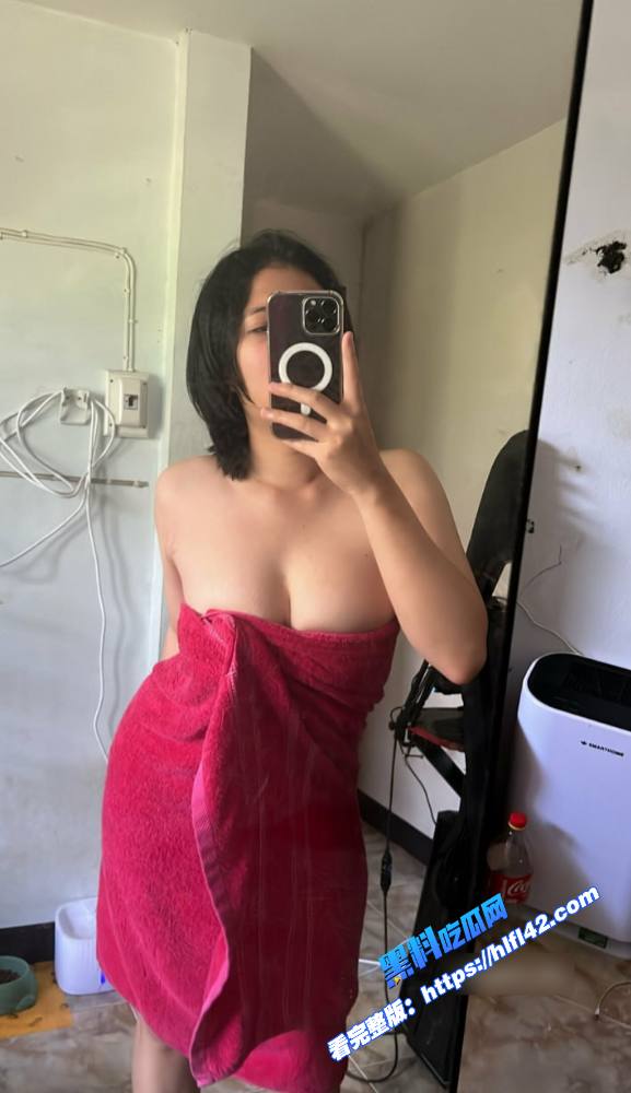 OnlyFans福利姬波音姐高颜值私拍大尺度视频流出骑乘上位电动小马达无套中出刺激极了 图3