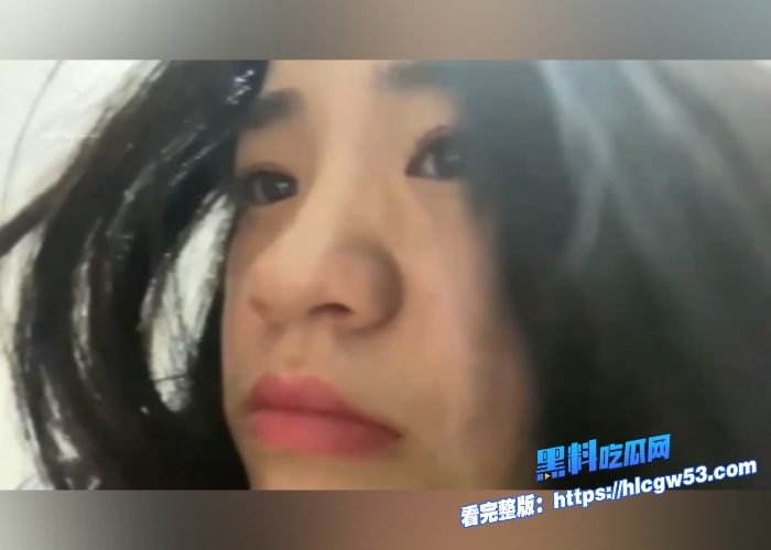 绝顶精神小妹高中毕业后跟着大哥去各种娱乐场所混说白了就是大哥的一条母狗想怎么操就怎么操 图3WH700x500px