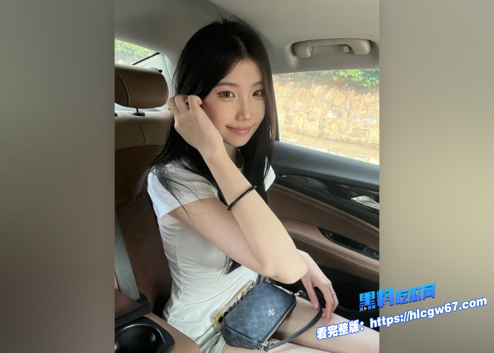 清纯女大学生私密性爱视频泄密流出又是一个被出卖的女人激情性爱反差母狗深情口交女上位骑乘深陷性爱泥潭 图2 清纯女大学生私密性爱视频泄密流出又是一个被出卖的女人激情性爱反差母狗深情口交女上位骑乘深陷性爱泥潭 图2