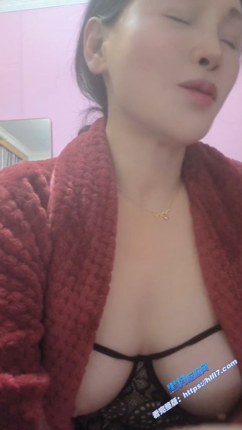 极品巨乳少妇 桃桃 骚气十足 果然还得是老逼更能降火排毒啊！4
