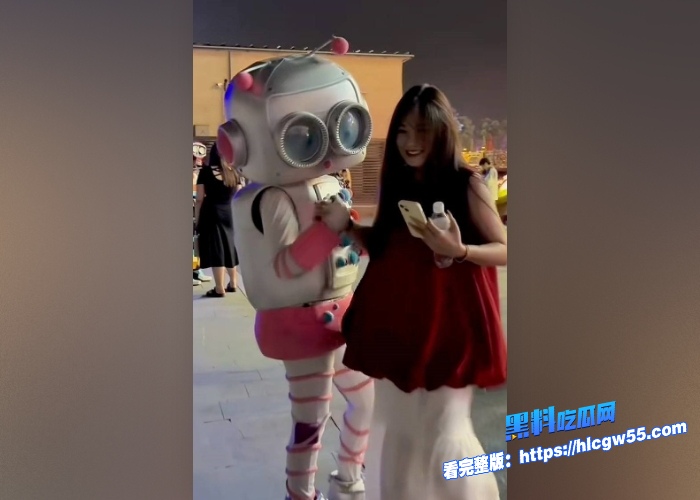 抖音网红万岁山NPC蓝狐狸剑剑出轨榜一富姐富姐伤心欲绝惨遭精神肉体双重背叛性爱视频曝光好菜都让猪拱了 图8WH700x500px
