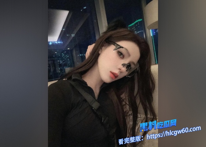 王思聪前女友 如今的当红小花张予曦 最新Ai换脸视频 角色扮演女老师引诱学生，校内上演肉搏大战！ 8
