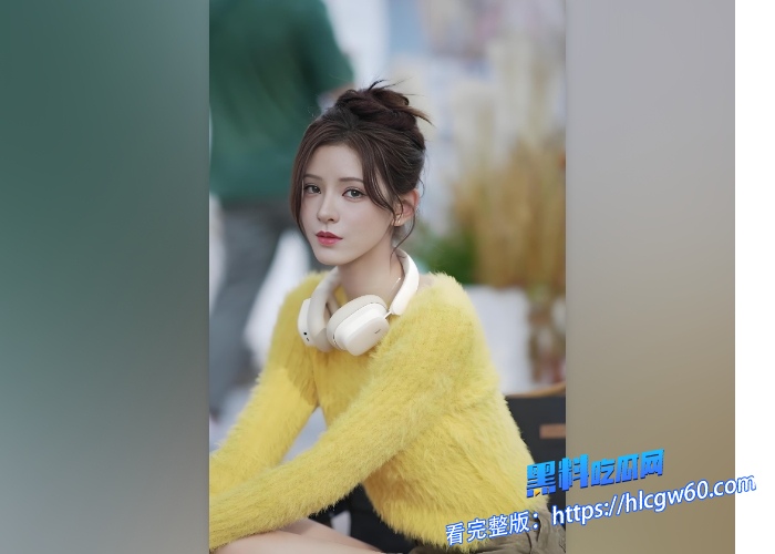 王思聪前女友 如今的当红小花张予曦 最新Ai换脸视频 角色扮演女老师引诱学生，校内上演肉搏大战！ 12