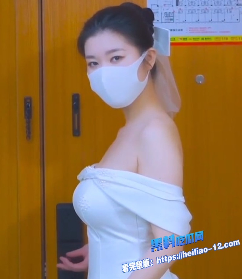 寸止挑战圣洁婚纱下的极品反差婊姐姐穿着洁白婚纱跪在我面前3