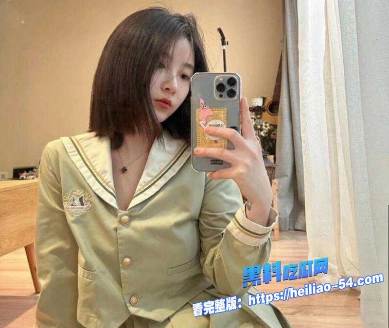 赣州师范科技学院03年短发精神学妹杨嘉婧社交平台性感照勾引网友2