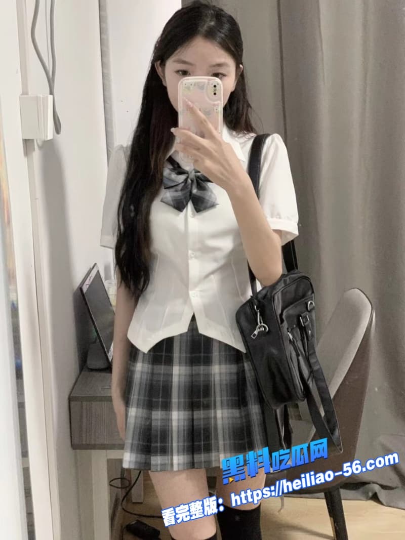 台湾巨乳福利姬Jennie洁妮网咖包厢偷偷自慰掏出按摩棒疯狂猛插骚穴视频全程刺激度直接拉满 13 台湾巨乳福利姬Jennie洁妮网咖包厢偷偷自慰掏出按摩棒疯狂猛插骚穴视频全程刺激度直接拉满 13