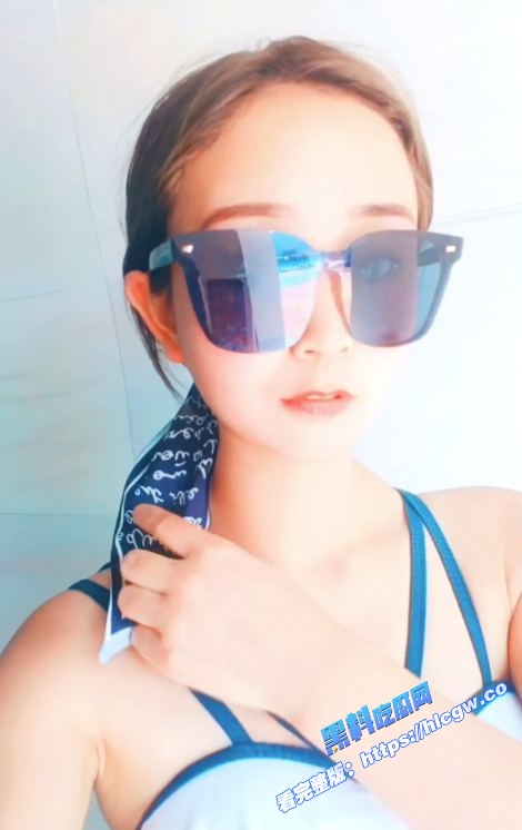 高清厕所偷拍！偷拍昆山启基永昌高颜值小姐姐尿尿 小姐姐毛可真多！1