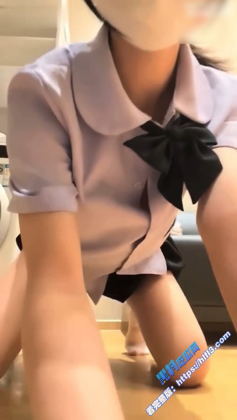 极品二次元少女  吃一口小布丁 直播大秀嫩穴 无毛逼跳蛋自慰高潮喷水！7