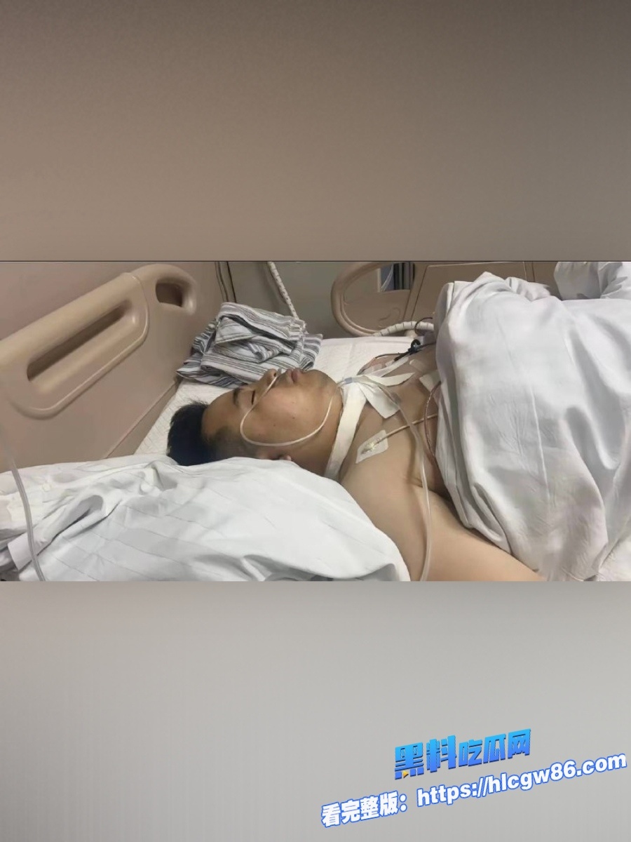 河北石家庄美团外卖小哥当街怒捅站长16