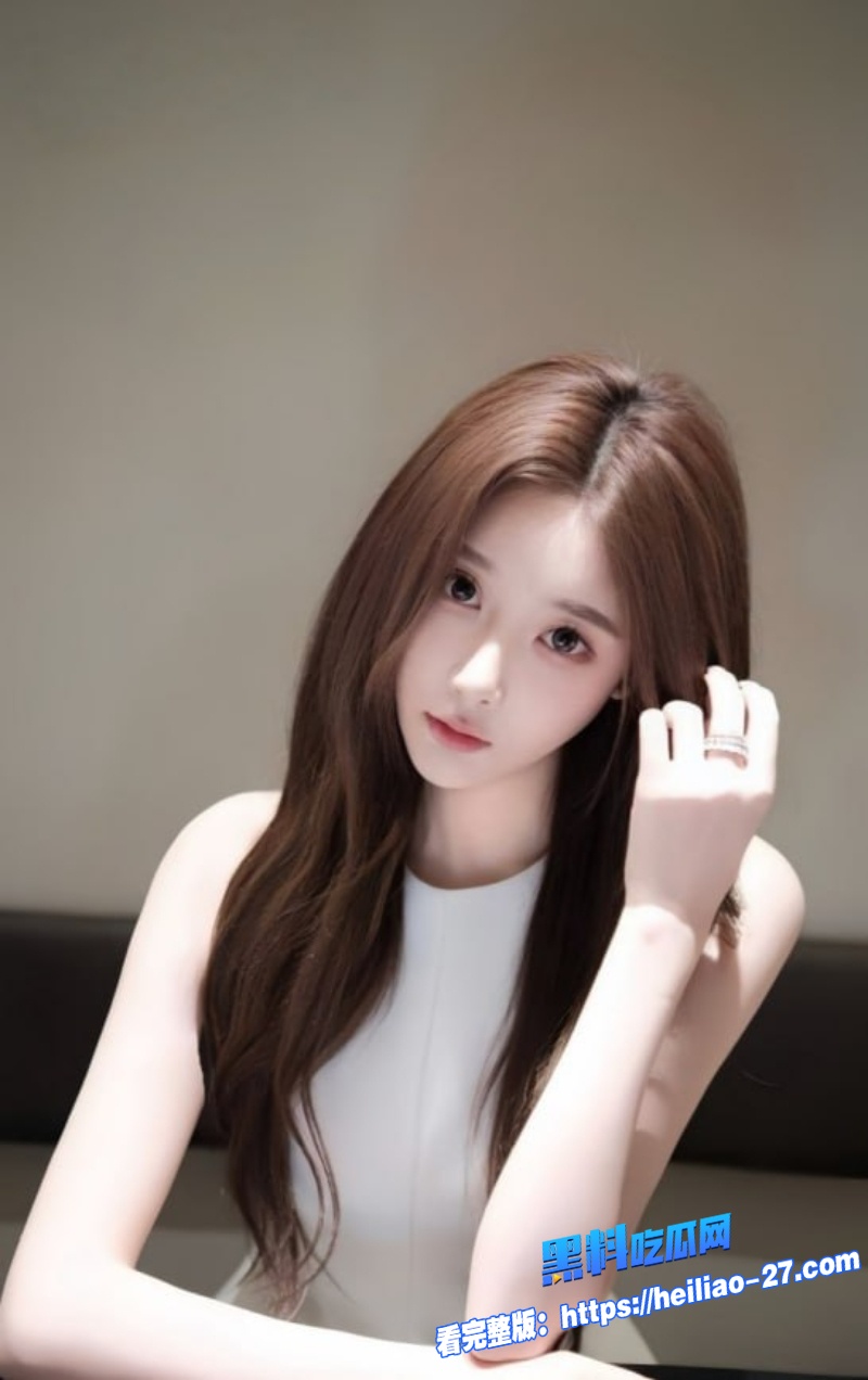 江苏性感美少女 蒋婷婷 酒店约炮视频传开4 江苏性感美少女 蒋婷婷 酒店约炮视频传开4