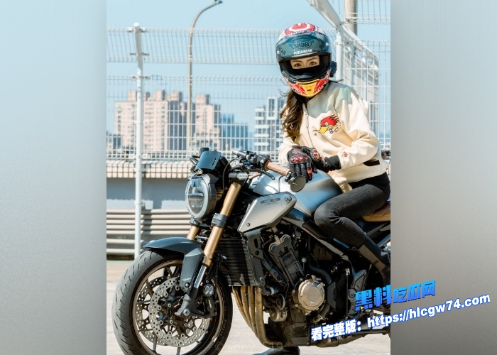 机车圈女神与富二代男友性爱视频泄密超高颜值吃鸡啪啪后入骑乘骑着男人狂放摇动坐在鸡巴上面就像飙车一样根本停不下来 4