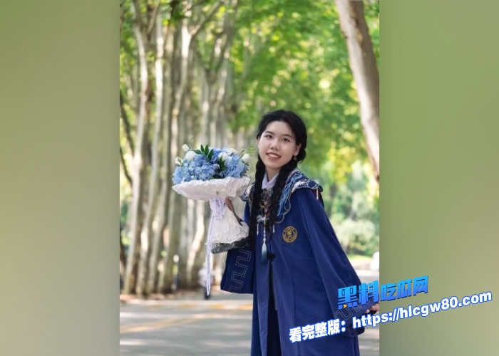 武汉华中科技大学女研究生刘婷婷保存到网盘和男友啪啪视频泄露完美露脸私底下还玩红绳子捆绑调教牛逼克拉斯9