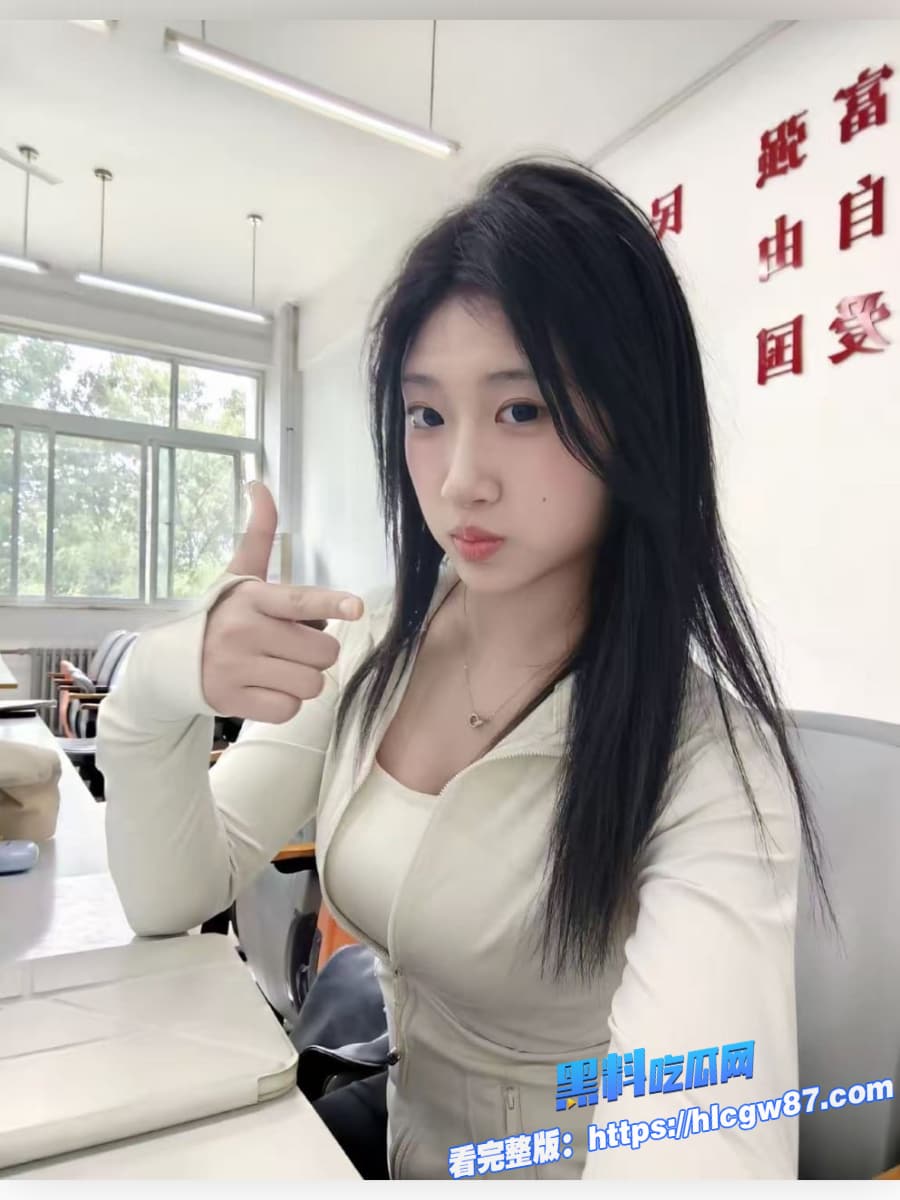 舞蹈系女大学生被包养性爱私拍流出 3