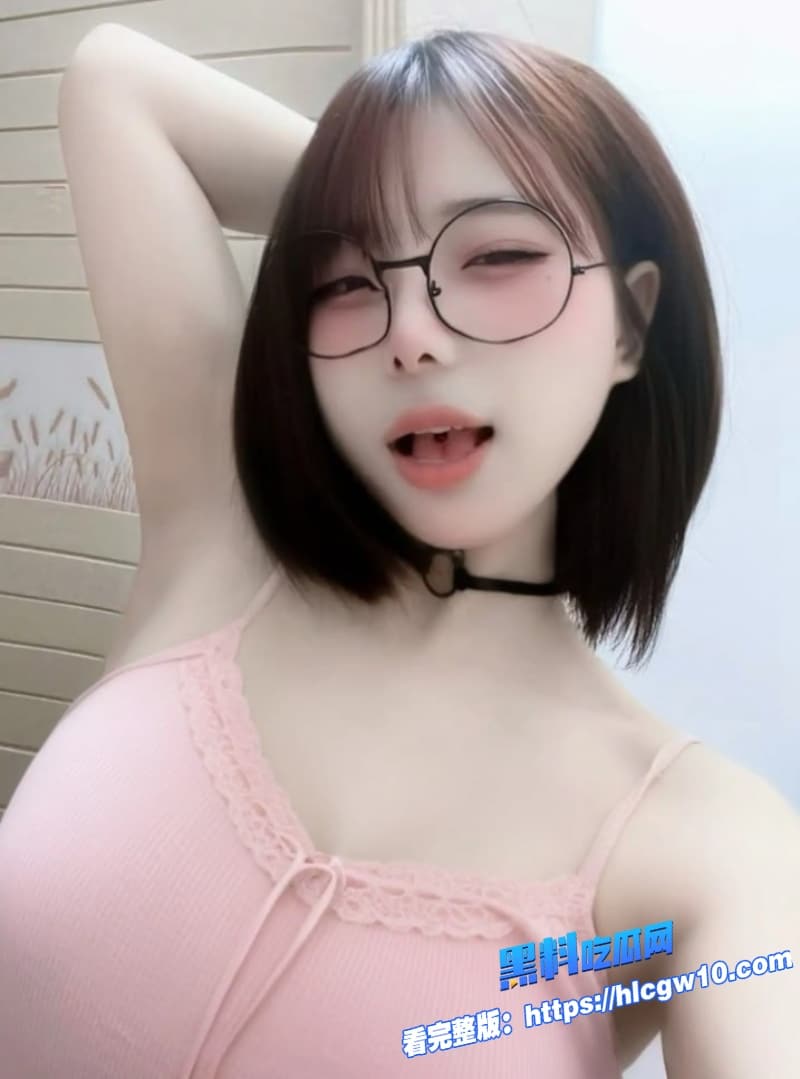 身材姣好巨乳女友来坏坏年轻妹子粉穴被男友狂干穴嫩得都能掐得出水这福利太哇塞了2