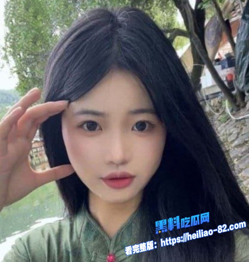 沧州交通学院乖乖女袁舒蕾朋友圈小清新背地里却跪着求操当骚母狗反差感直接拉满3