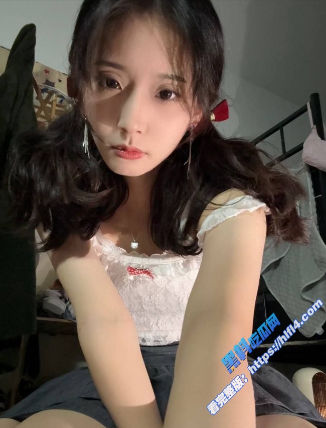 全网最全美女大学生 自慰福利视频泄密 纤细身材 神级颜值 撸点极高自备纸巾观看！2