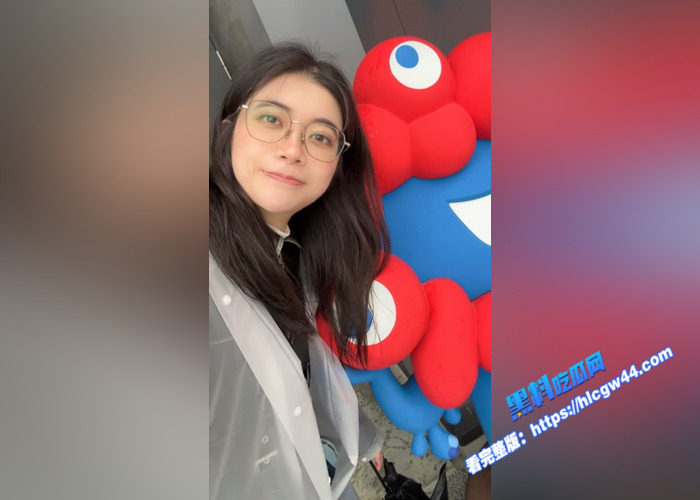 香港福利姬 Hieey 帝国上尉会员福利合集泄露 巨乳尤物COS服道具自慰 揉胸画面诱惑爆表20