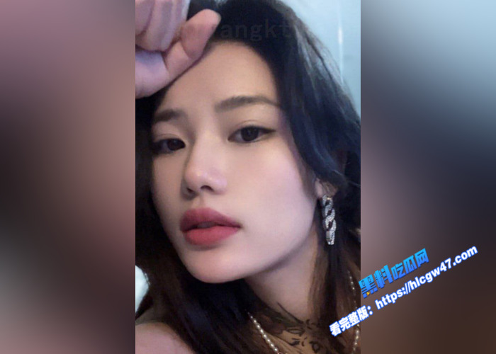 极品巨乳纹身小太妹 大尺度漏奶啪啪视频泄密 平时拽的要命 床上变成温顺小母狗 很反差9