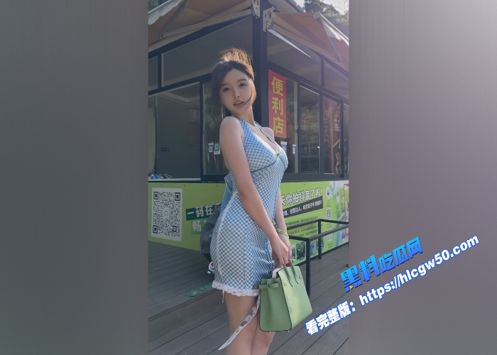 抖音140万粉网红糯美子早期贩卖私密视频被人扒出皮肤白皙豪华巨乳道具自慰粉嫩小穴骚叫不断 图8WH700x500px 抖音140万粉网红糯美子早期贩卖私密视频被人扒出皮肤白皙豪华巨乳道具自慰粉嫩小穴骚叫不断 图8WH700x500px