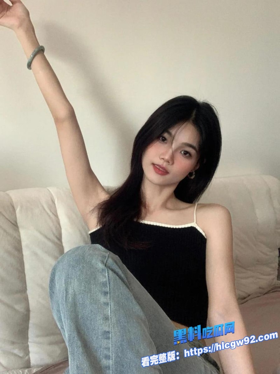 顶级模特小泽户外人前露出骚穴3 顶级模特小泽户外人前露出骚穴3