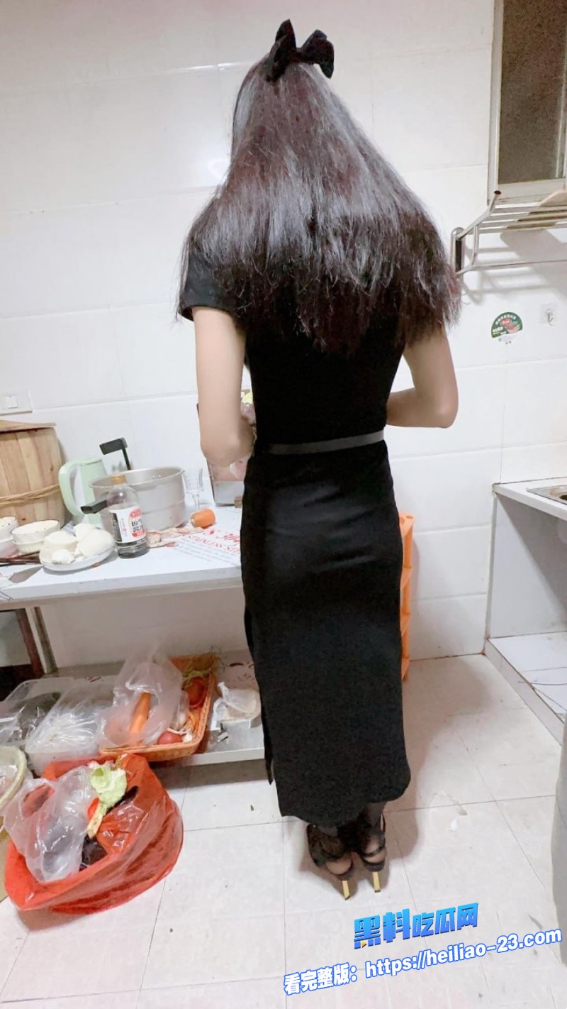 父女禁忌车内初体验曝光平日里乖巧懂事的女儿与父亲独处车中1 父女禁忌车内初体验曝光平日里乖巧懂事的女儿与父亲独处车中1
