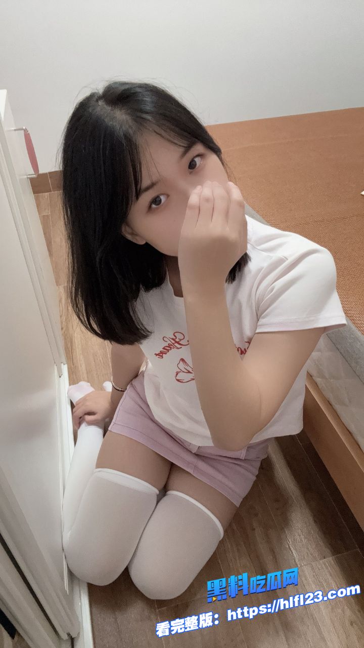 女仆装高中生谁不爱？白色丝袜加自己刮逼毛 看点十足！图片视频被曝光 图2