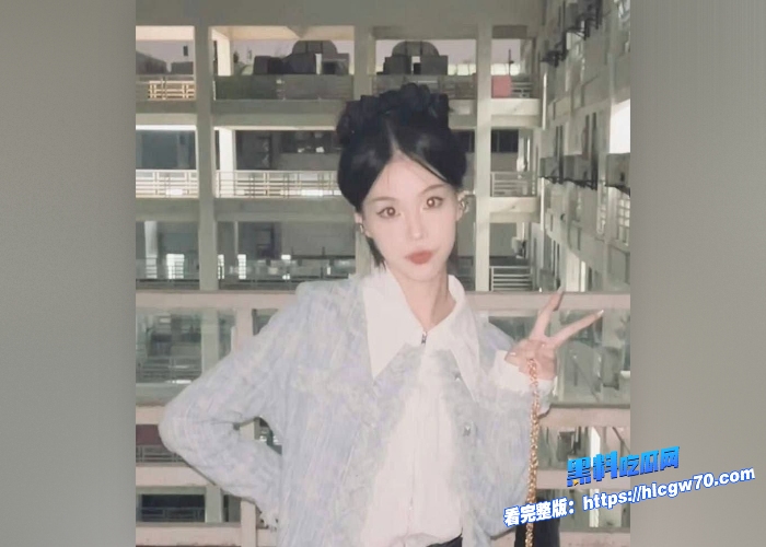 极品校花女神被富二代男友调教了两年性爱视频流出跪地深喉各类制服花样不断这身材颜值太抗打了 8