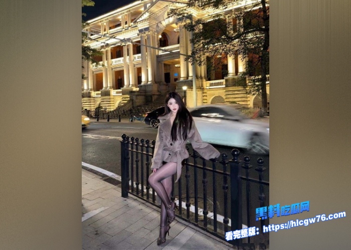 上海高颜值气质富婆包养小鲜肉惨遭背刺性爱视频曝光全程女上位榨精爽到翻白眼看来真的是饿了 图2 上海高颜值气质富婆包养小鲜肉惨遭背刺性爱视频曝光全程女上位榨精爽到翻白眼看来真的是饿了 图2