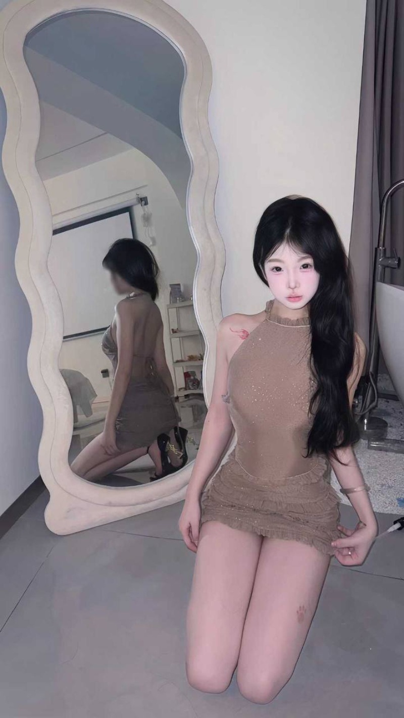 高颜值满白嫩的精神小妹做咯咯哒4