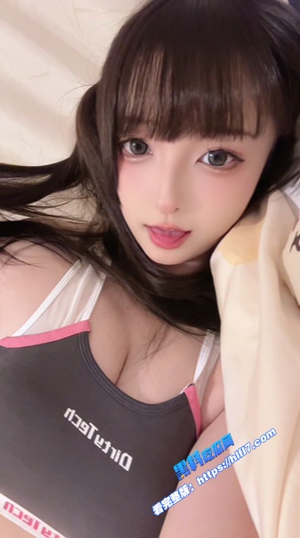 极品福利姬 神楽坂真冬 清纯可爱双马尾萝莉 私人定制写真福利流出 这双腿能玩一年！ 图1