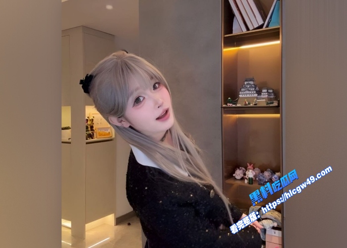 抖音萝莉嫩妹小屁大王榜一定制福利视频遭疯传娇小身躯遭到大屌疯狂蹂躏场面极其淫乱 图2WH700x500px