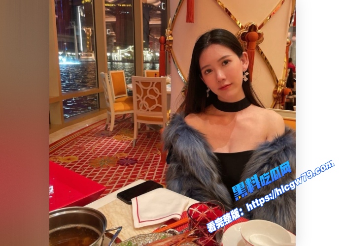推特40万粉美女网红Chloe霏霏线下和金主豪华酒店啪啪视频流出高清摄像头把女神完美身材嫩穴拍的十分清楚骚叫贼诱人 图1 推特40万粉美女网红Chloe霏霏线下和金主豪华酒店啪啪视频流出高清摄像头把女神完美身材嫩穴拍的十分清楚骚叫贼诱人 图1