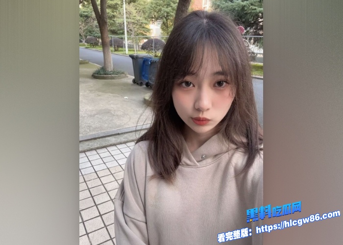 可爱大眼贫乳萌妹炸裂流出冷白皮完美露脸自拍和狂野性爱真实喷汁高潮刺激必撸神作 1