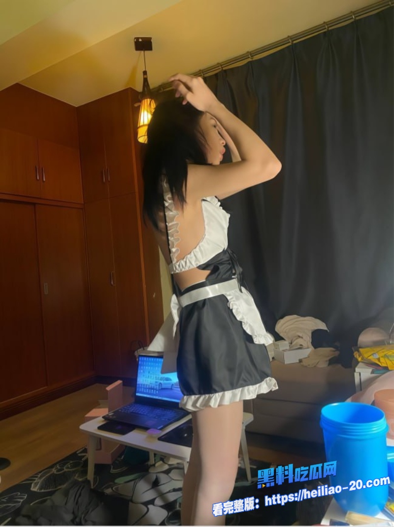 晋城职业技术学院黎心怡超高颜值系花被金主拿下调教成淫荡小母狗口交技术超绝 4