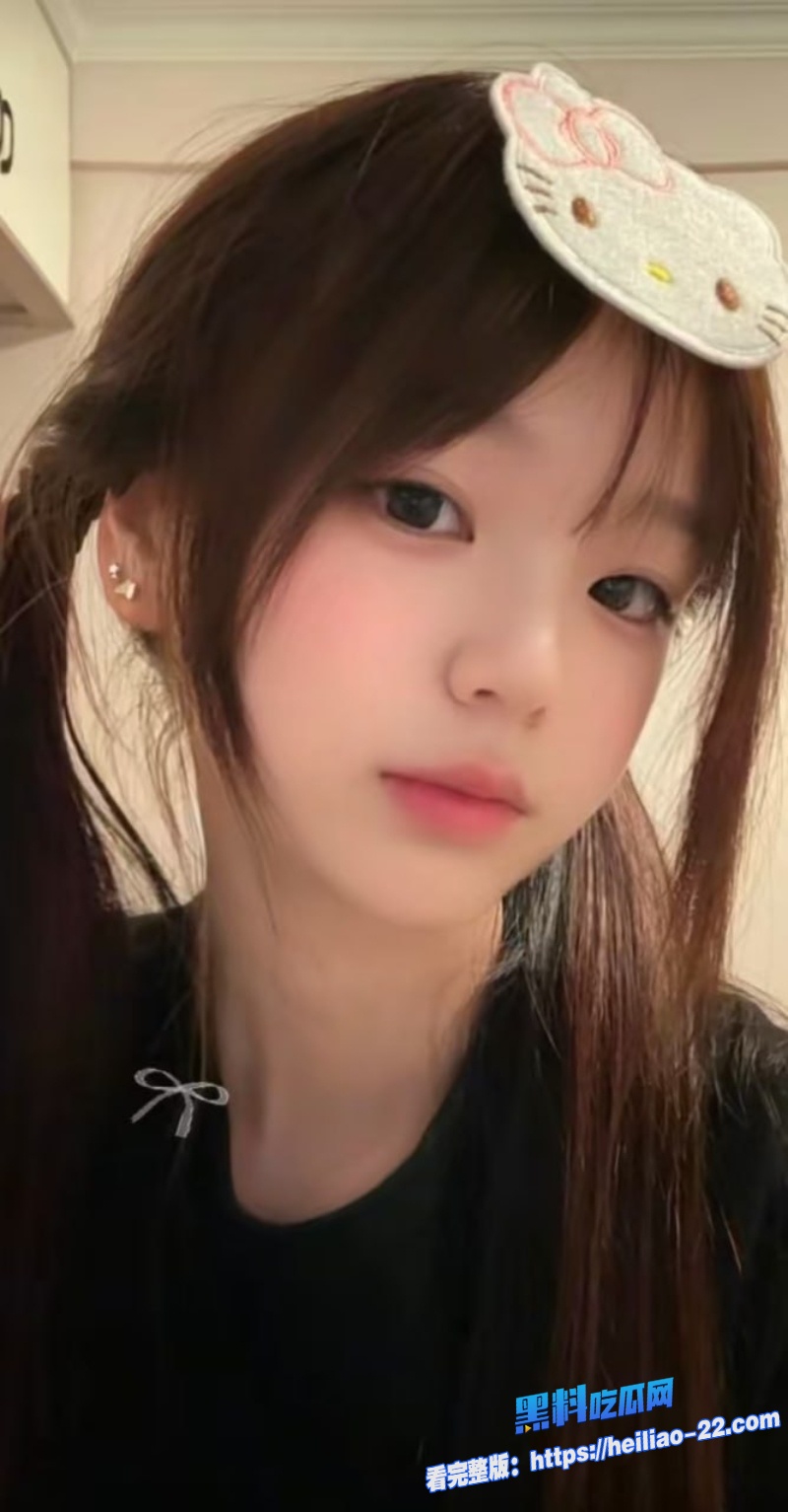 高颜值嫩妹私密自慰视频意外流出清纯外表下藏着这么浪的灵魂老婆就得找这样的 1 高颜值嫩妹私密自慰视频意外流出清纯外表下藏着这么浪的灵魂老婆就得找这样的 1