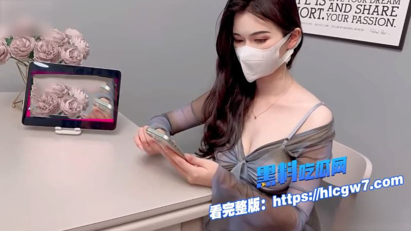 国产高颜值御姐化身战袍女神骑乘扭腰丝滑美腿慢夹肉棒口罩遮脸只露出一双含情脉脉的勾魂眼神 4