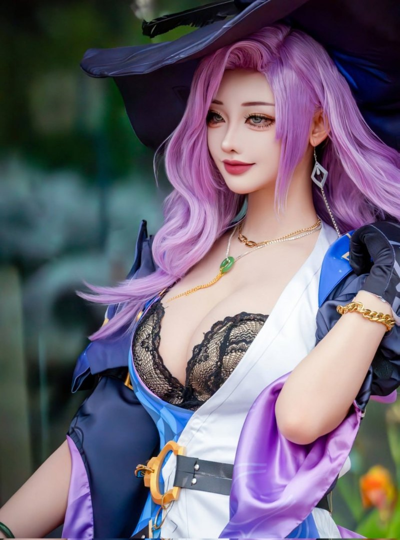 极品巨乳女神yasal漫展cos服装诱惑写真福利8
