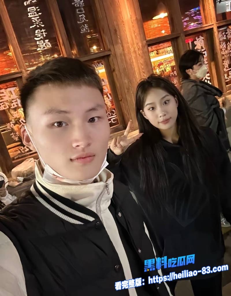 抖音400万粉女网红慧慧饱饱劈腿合伙人怀孕期偷生孩子收益均被合伙人分走18