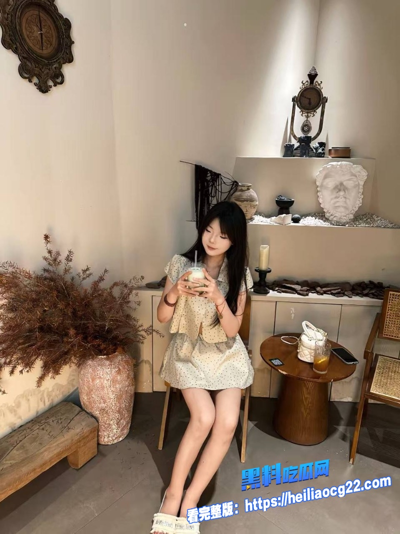 JK白袜学生嫩妹7