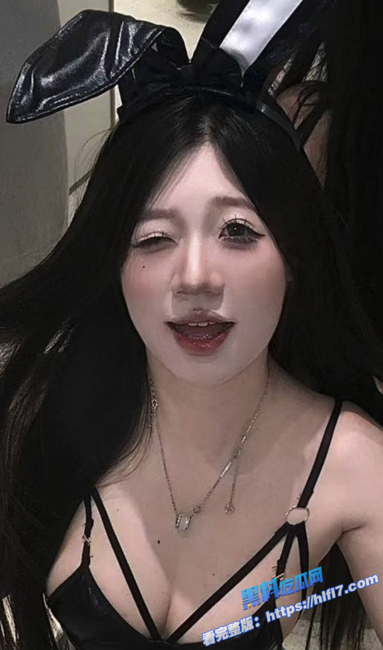 极品小网红蛇精脸 听话母狗的正确使用方式 口交深喉爆操 给钱就可以随便干！2