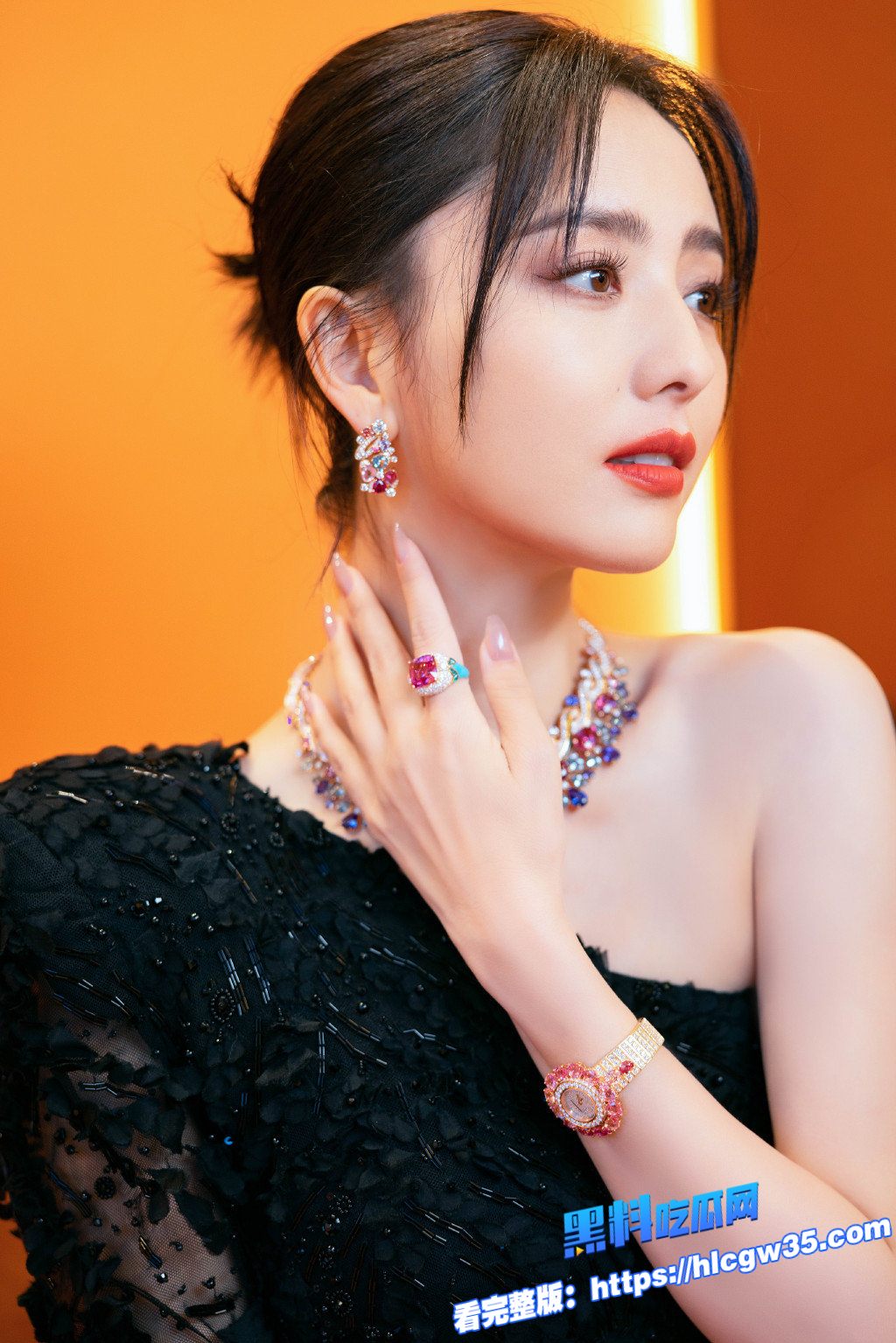 明星换脸AI佟丽娅和男粉丝直播互动各种姿势无套抽插后入更是猛顶操翻被操的很享受 5