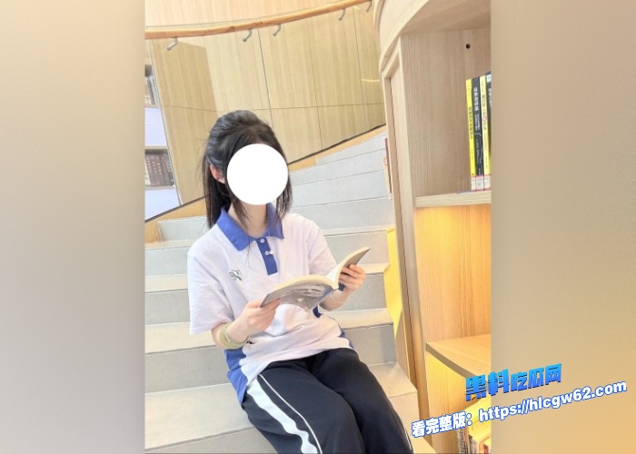 深圳中学校花被富二代男友抛弃性爱视频曝光有钱人就是吃得好这妹子嫩的出水粉穴被富哥多体位抽插毫不怜香惜玉 图5 深圳中学校花被富二代男友抛弃性爱视频曝光有钱人就是吃得好这妹子嫩的出水粉穴被富哥多体位抽插毫不怜香惜玉 图5