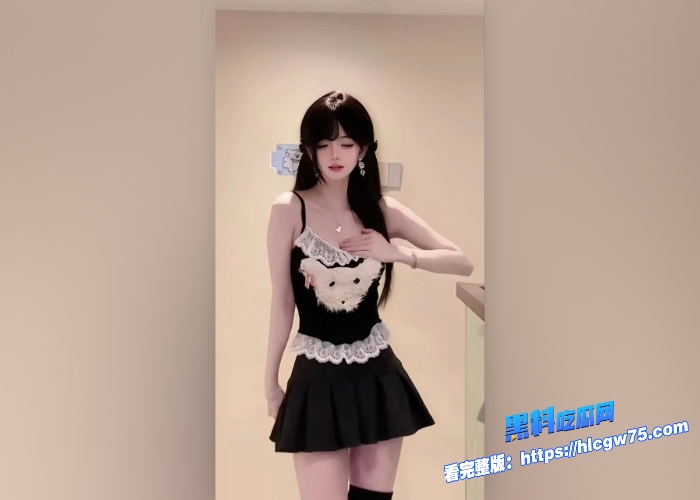 疯狂星cheese 抖音少萝系网红线上立单身纯爱人设被爆私下约炮金主导致怀孕流产屌丝粉丝心态姐姐 图3 疯狂星cheese 抖音少萝系网红线上立单身纯爱人设被爆私下约炮金主导致怀孕流产屌丝粉丝心态姐姐 图3