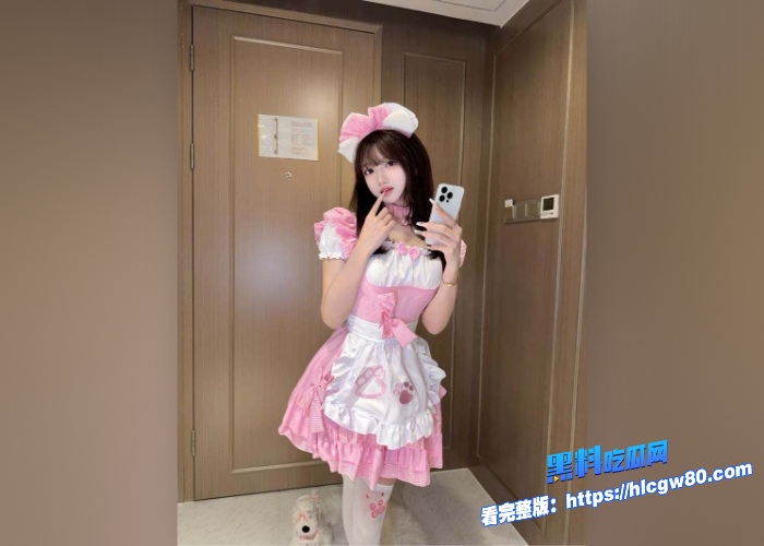 真实兄妹乱伦晚上接粉色系萝莉妹妹钢琴课下课利用她少女心哄骗去酒店萌萌哒儿童房暴力猛插可爱小嫩穴 图1